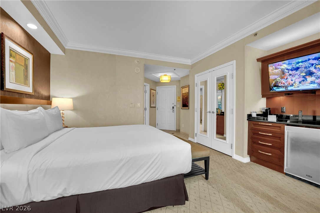Photo 5 of 145 E Harmon Avenue #1917