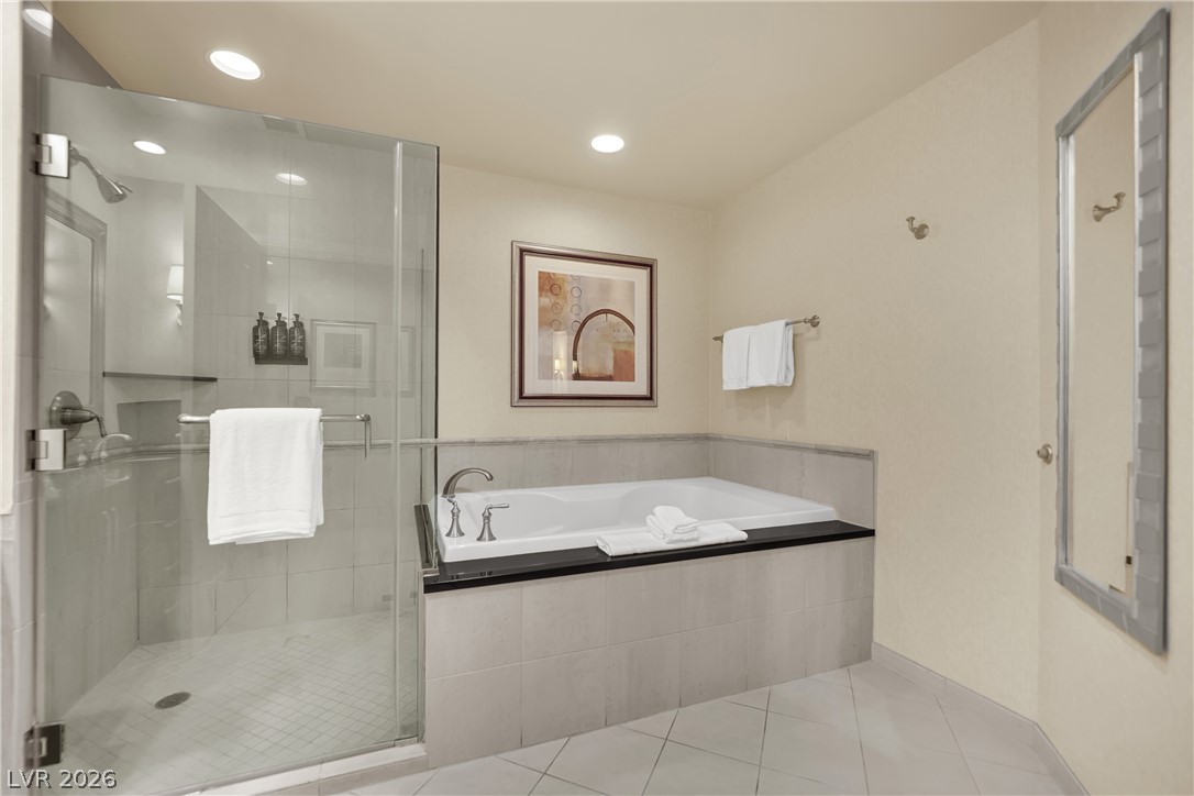 Photo 15 of 55, 145 E Harmon Avenue #1917