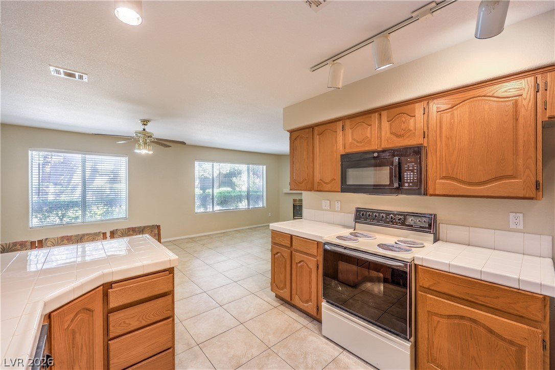 Photo 5 of 700 Capri Drive #29B
