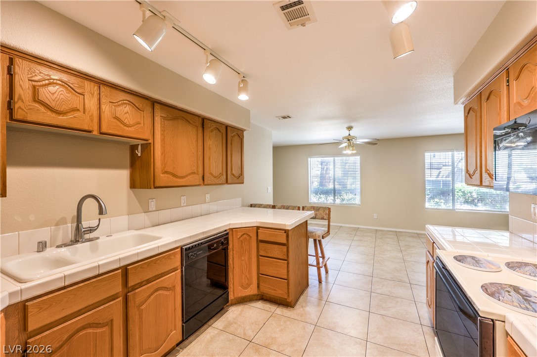 Photo 6 of 29, 700 Capri Drive #29B