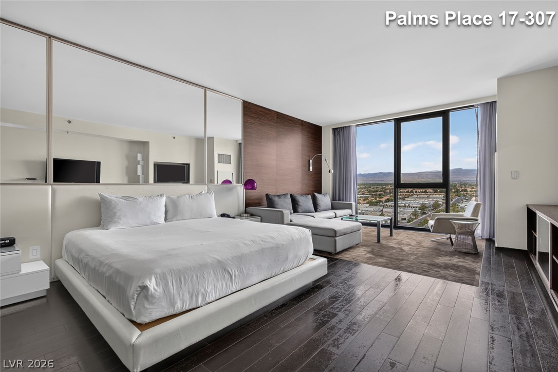 Photo 4 of 4381 W Flamingo Road #1707