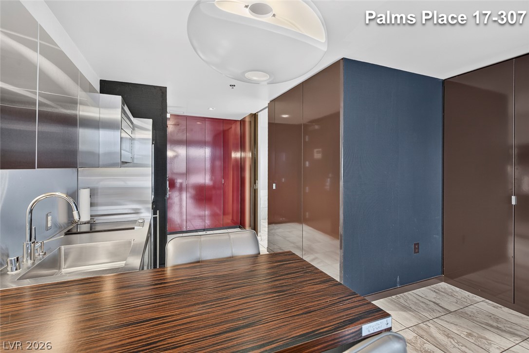 Photo 30 of 47, 4381 W Flamingo Road #1707