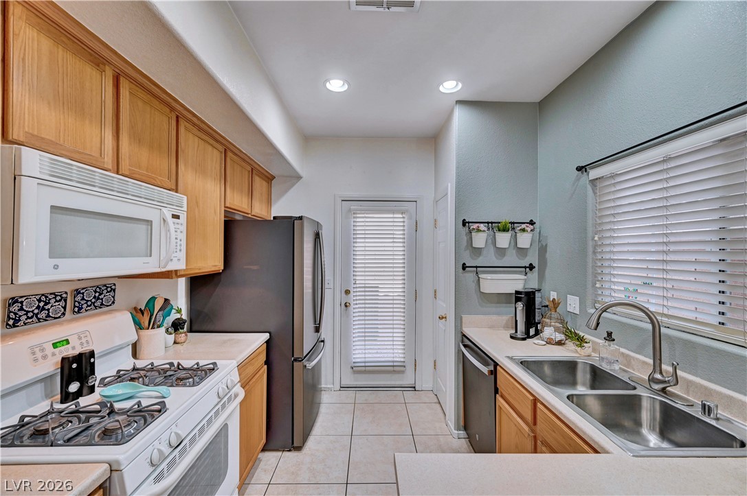 Photo 6 of 22, 9785 Spinnaker Creek Avenue