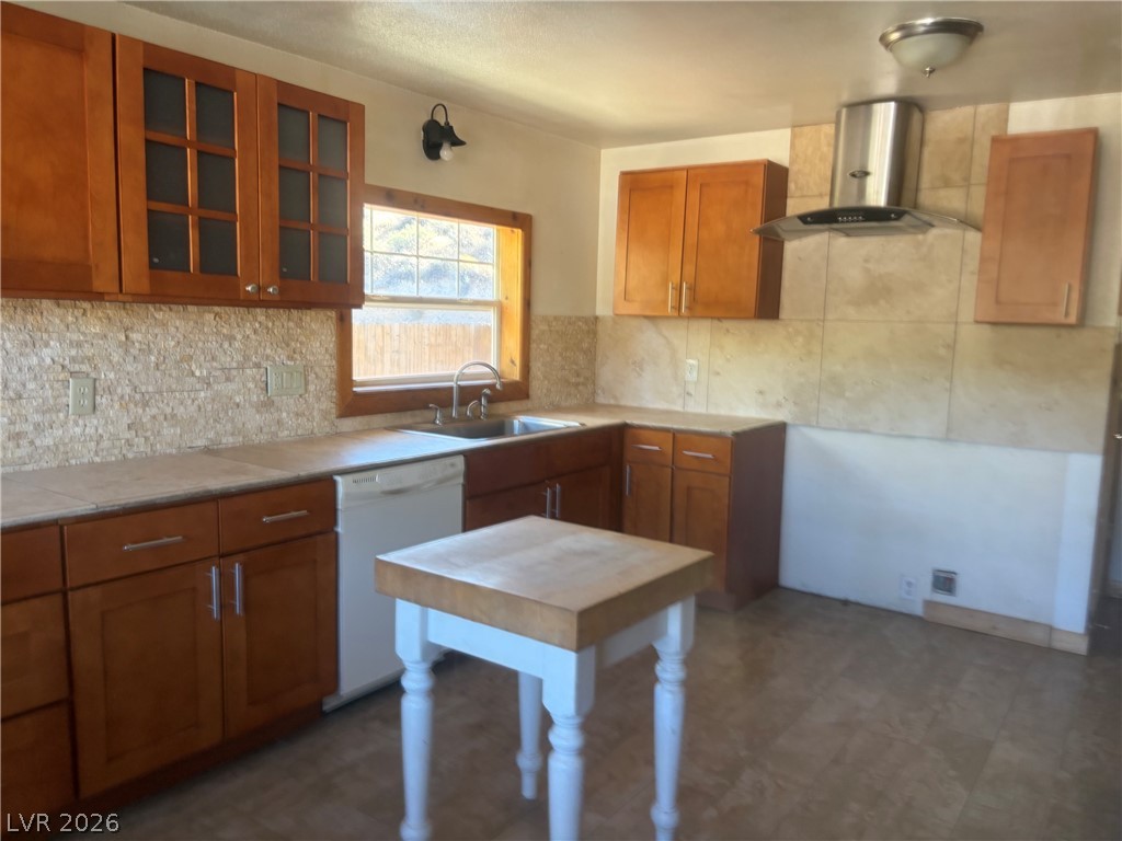 Photo 5 of 1071 Canyon Street
