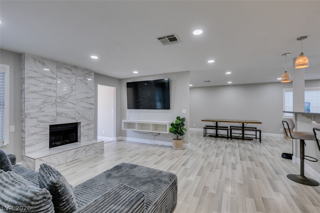 Photo 5 of 847 Shoreview Drive