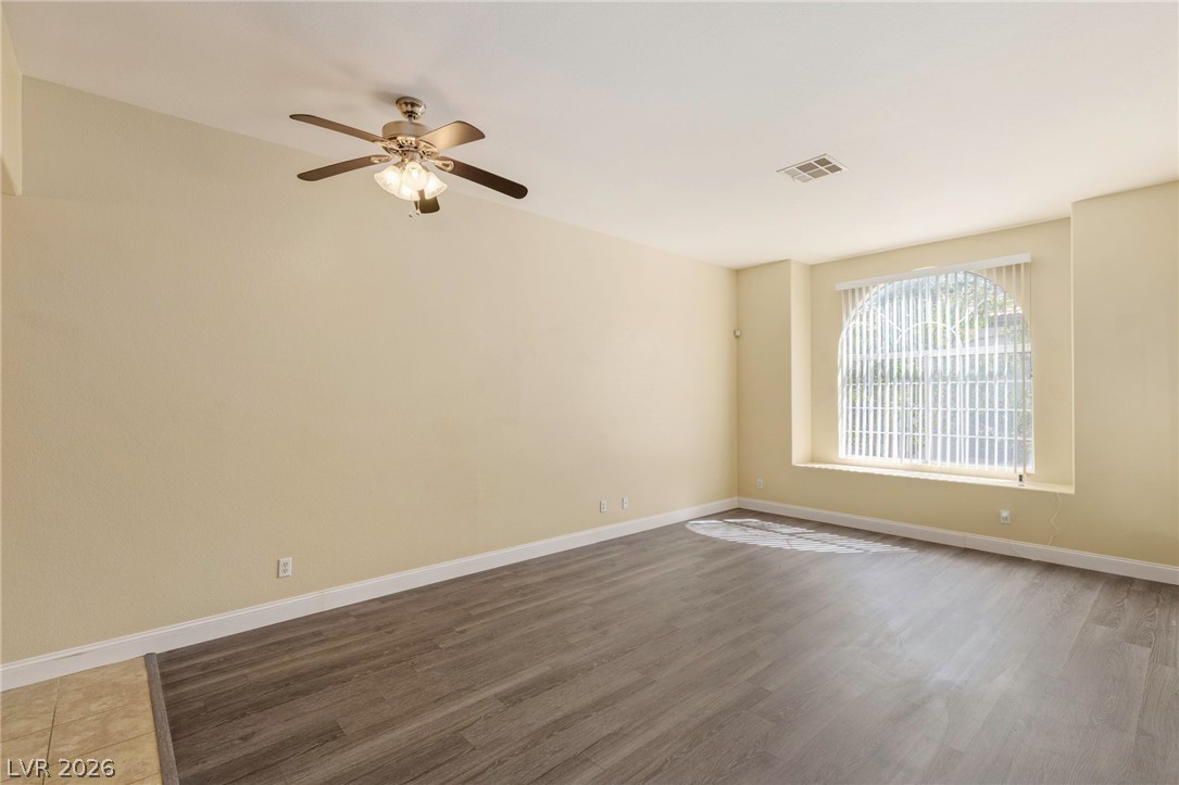 Photo 10 of 24, 3125 N Buffalo Drive #2153