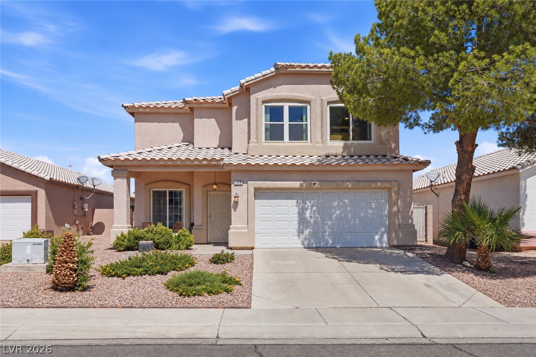 Photo 2 of 1608 Knoll Heights Court
