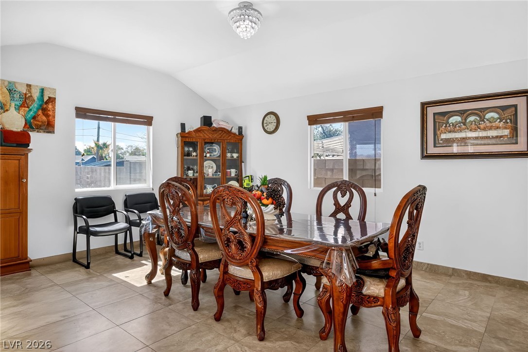 Photo 3 of 5681 Coaldale Place