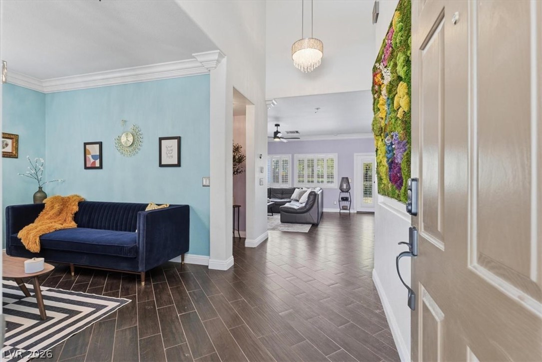 Photo 4 of 5397 Esparon Avenue