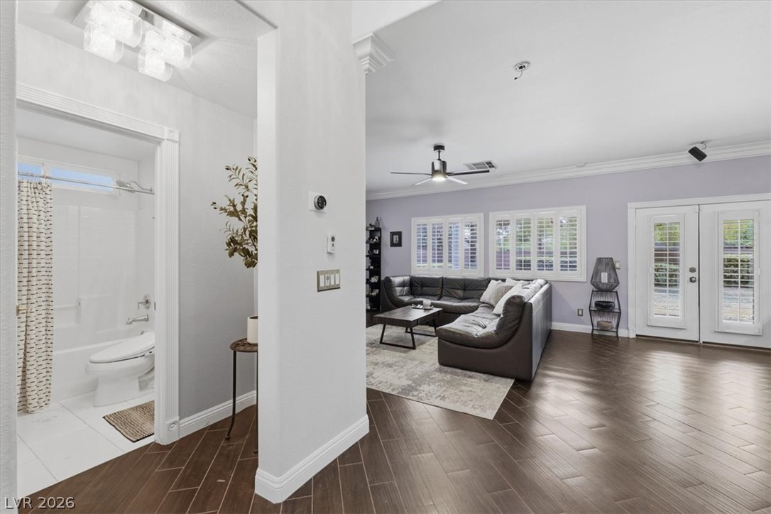 Photo 7 of 36, 5397 Esparon Avenue