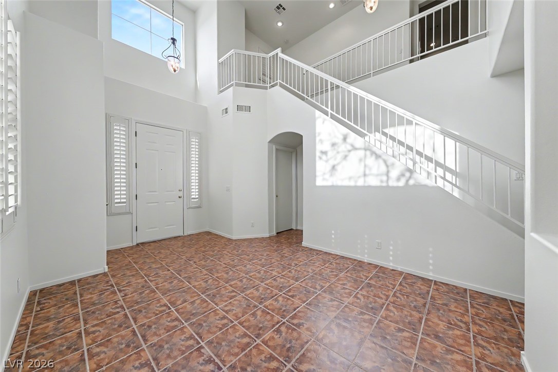 Photo 8 of 42, 999 Whispering Grove Avenue