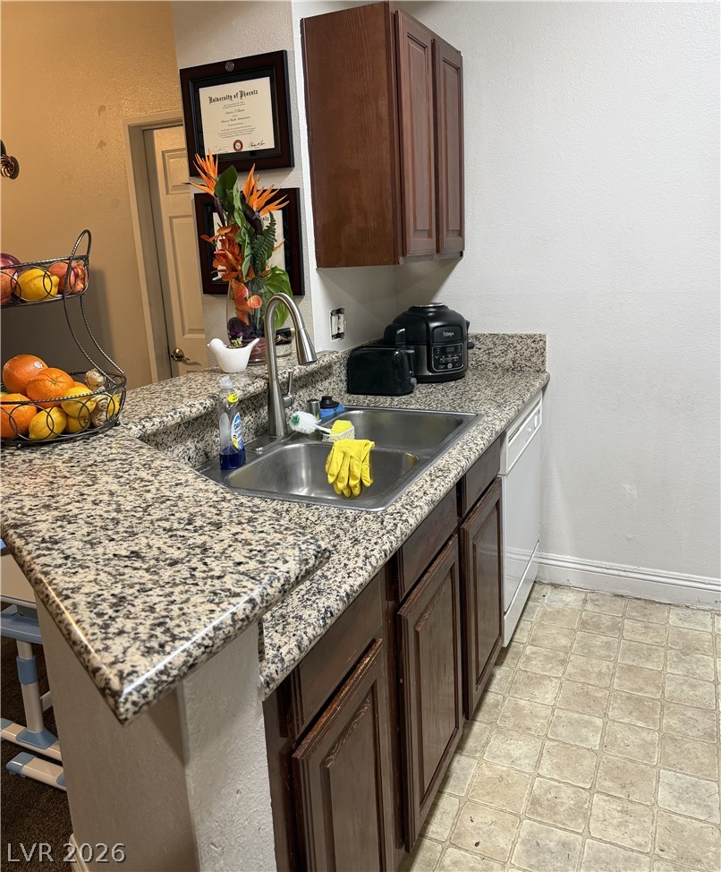 Photo 5 of 5162 S Jones Boulevard #104