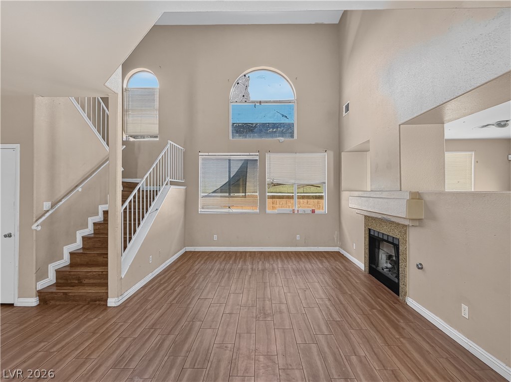 Photo 4 of 6664 Goldencreek Way
