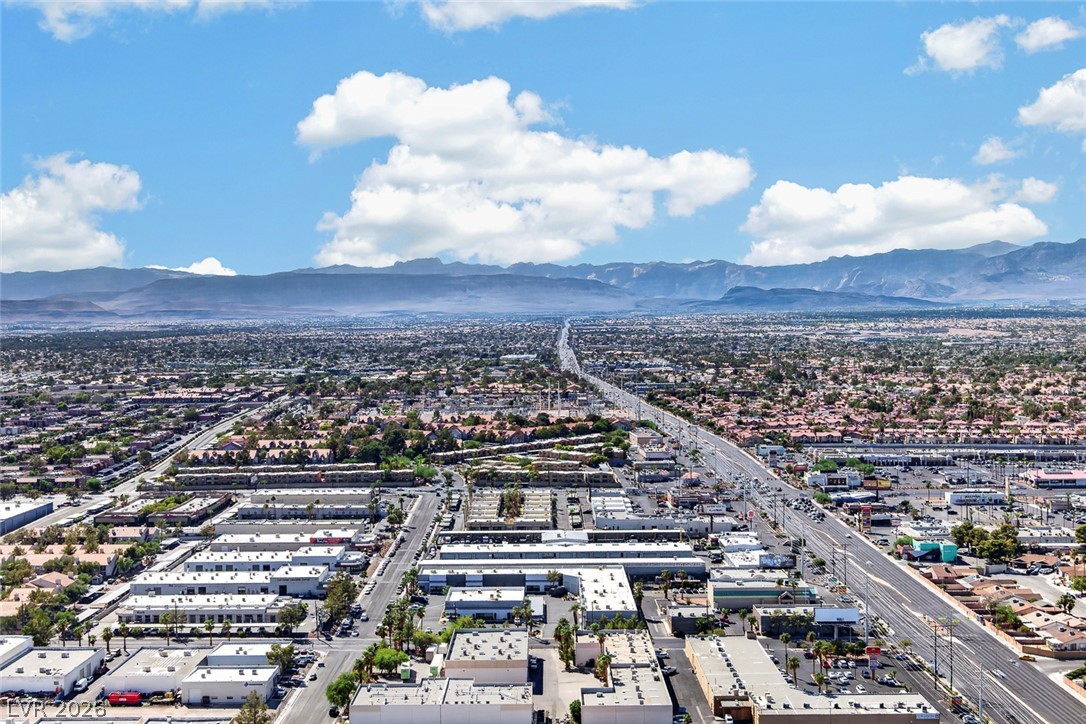 Photo 14 of 21, 4381 W Flamingo Road #2007
