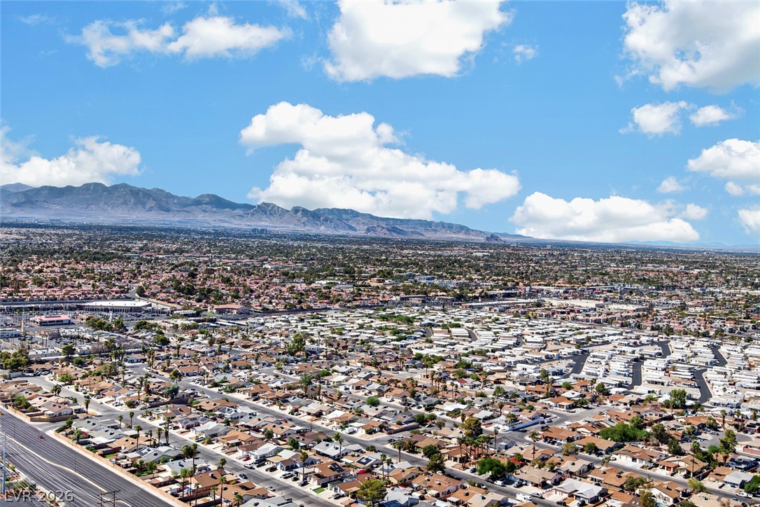 Photo 15 of 21, 4381 W Flamingo Road #2007
