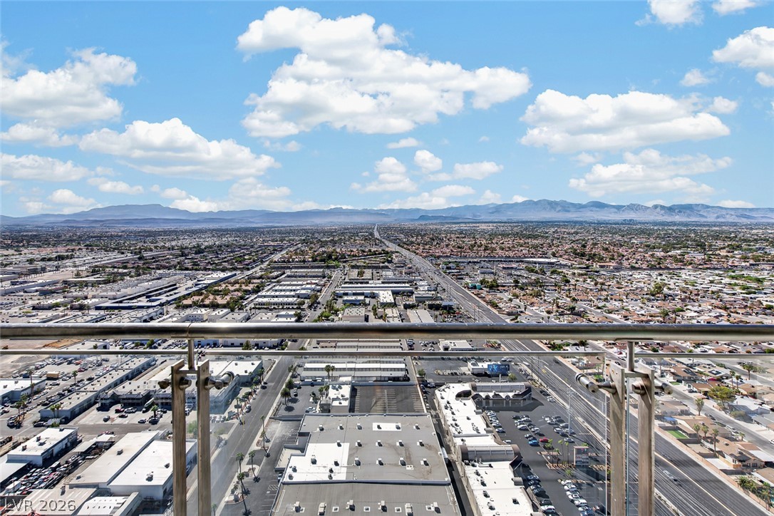 Photo 12 of 21, 4381 W Flamingo Road #2007