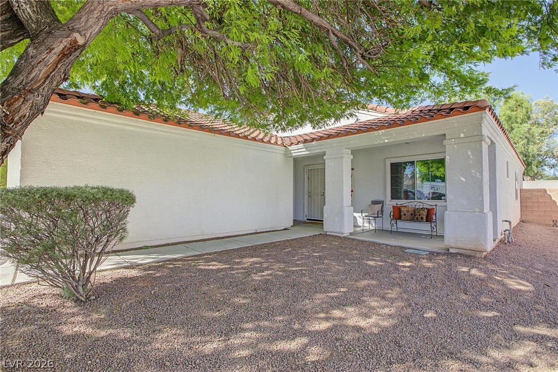 Photo 2 of 4717 Mountain Tree Street