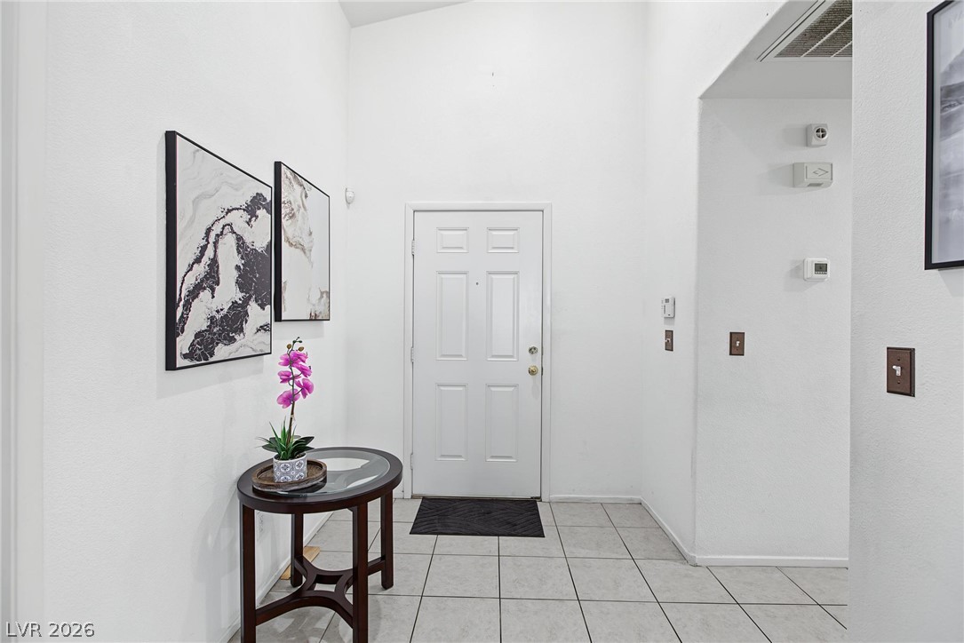 Photo 4 of 4717 Mountain Tree Street