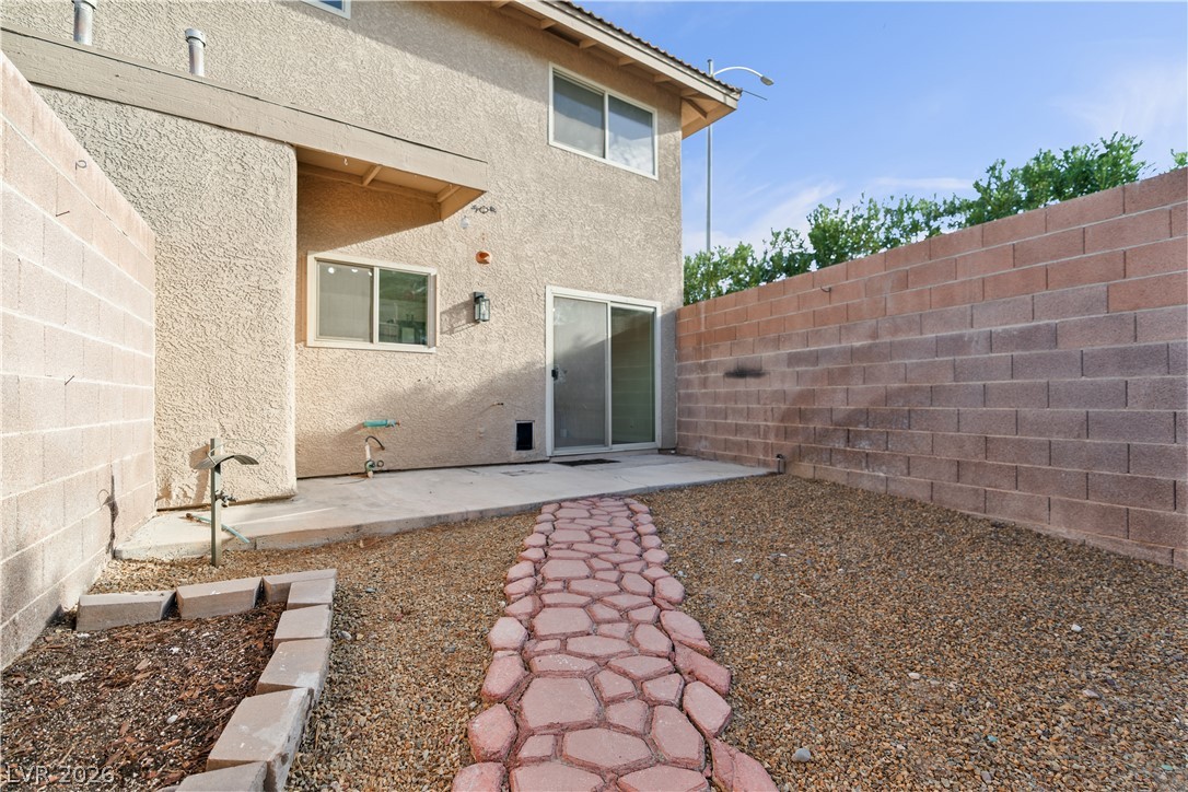 Photo 21 of 26, 3357 Narod Street