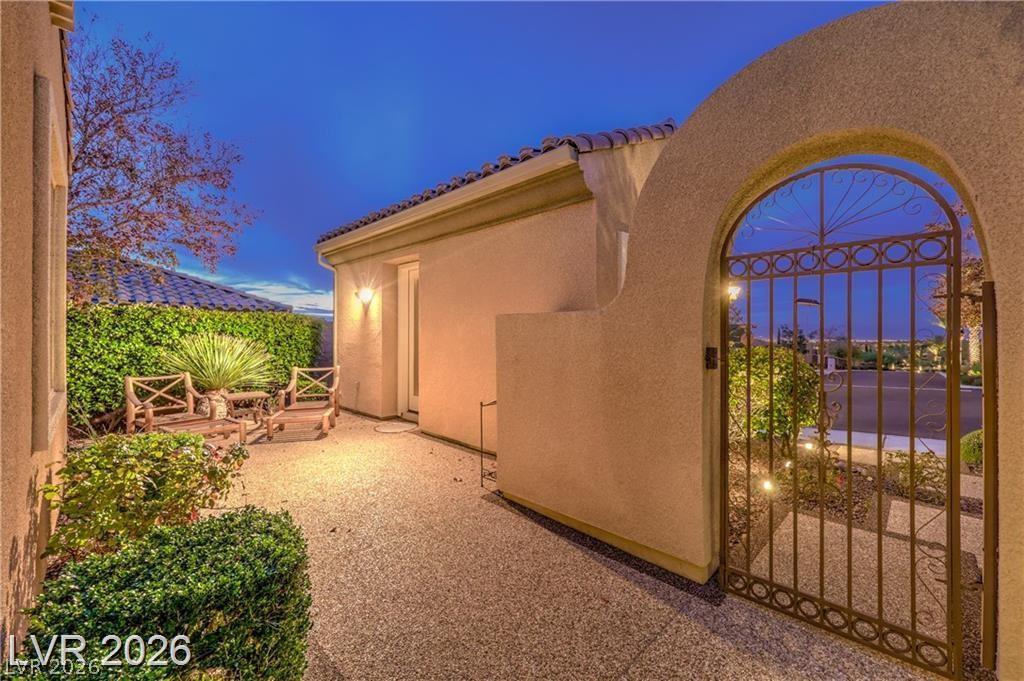 Photo 5 of 2385 Luberon Drive