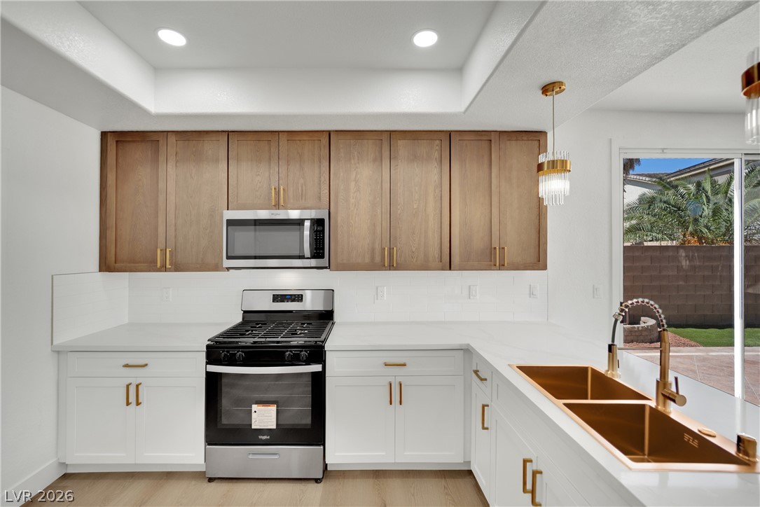 Photo 13 of 40, 1240 Las Brisas Court