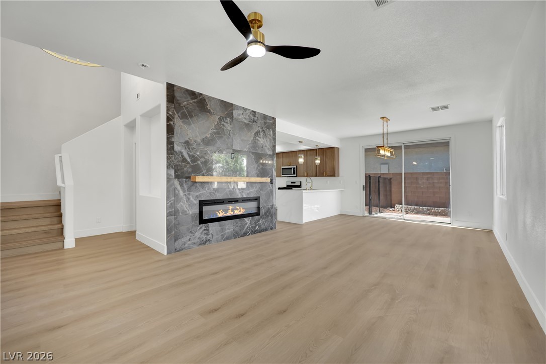 Photo 8 of 40, 1240 Las Brisas Court