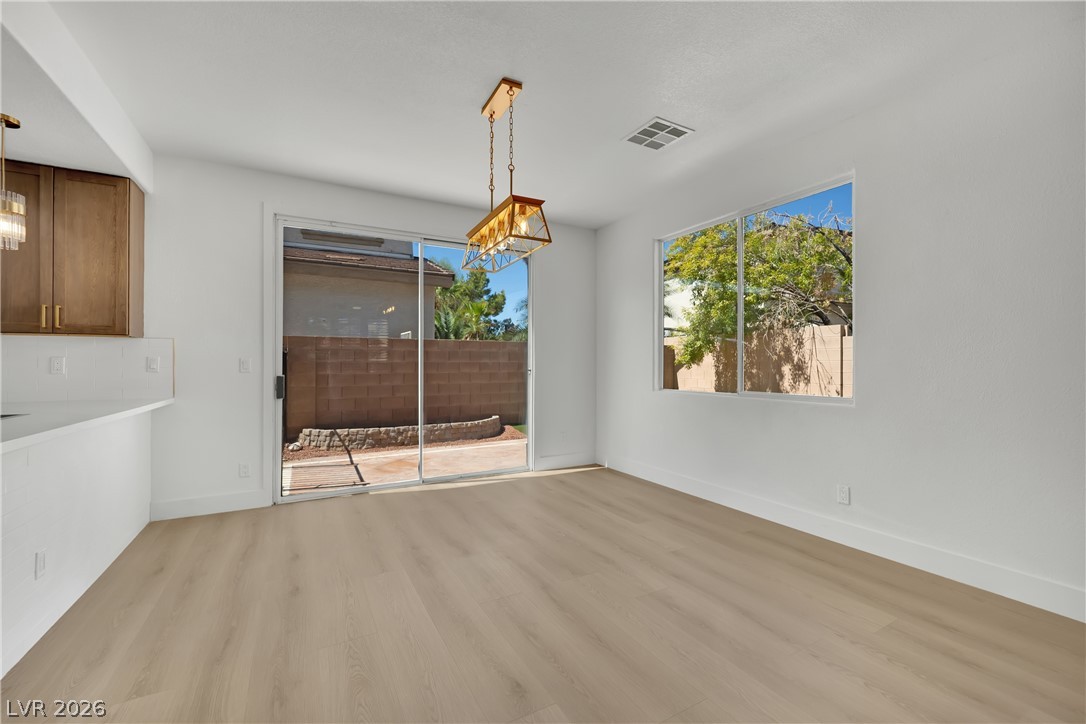 Photo 9 of 40, 1240 Las Brisas Court