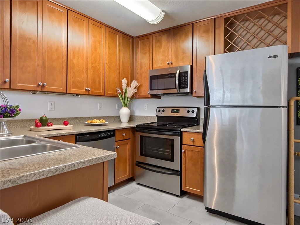 Photo 2 of 4400 S Jones Boulevard #3086