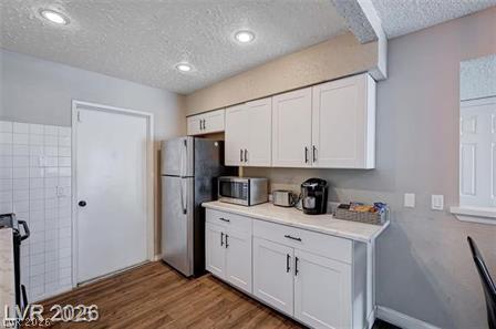Photo 23 of 39, 3750 Florrie Avenue