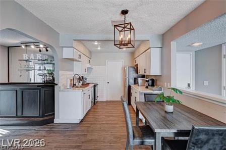 Photo 18 of 39, 3750 Florrie Avenue