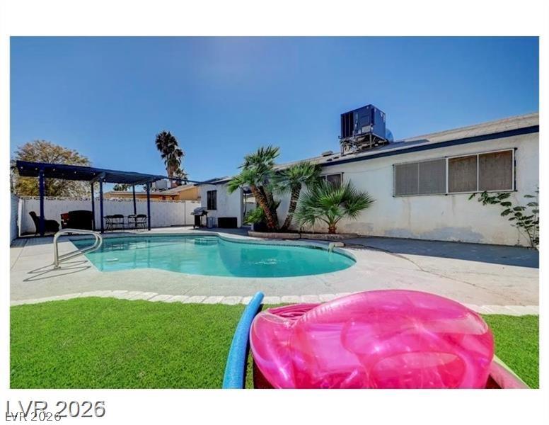 Photo 2 of 3750 Florrie Avenue