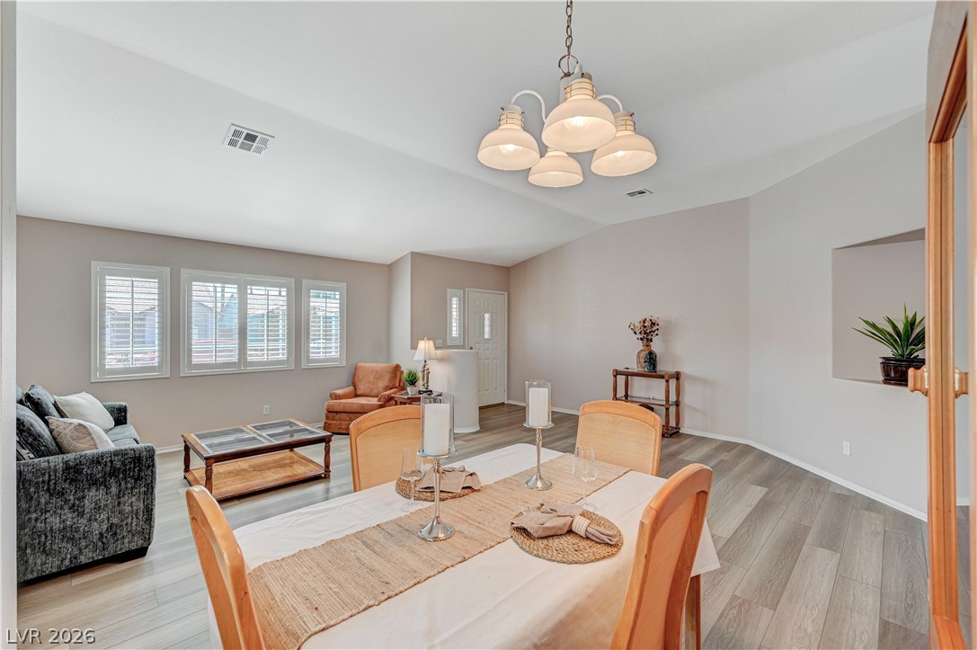 Photo 7 of 40, 4404 Sophia Way