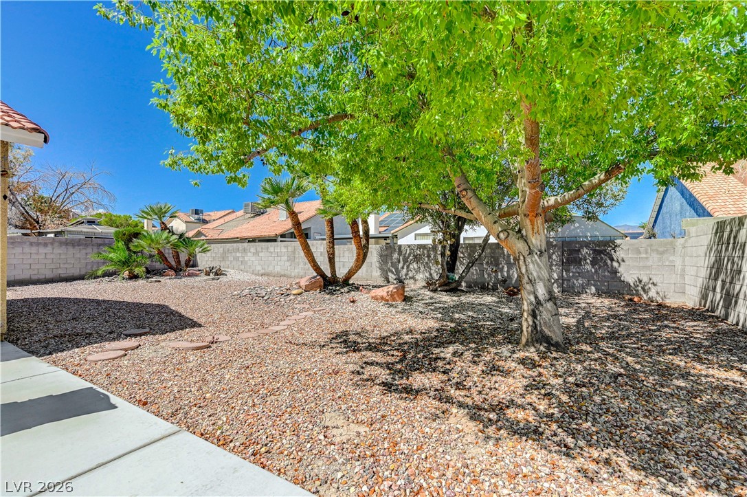 Photo 18 of 40, 4404 Sophia Way
