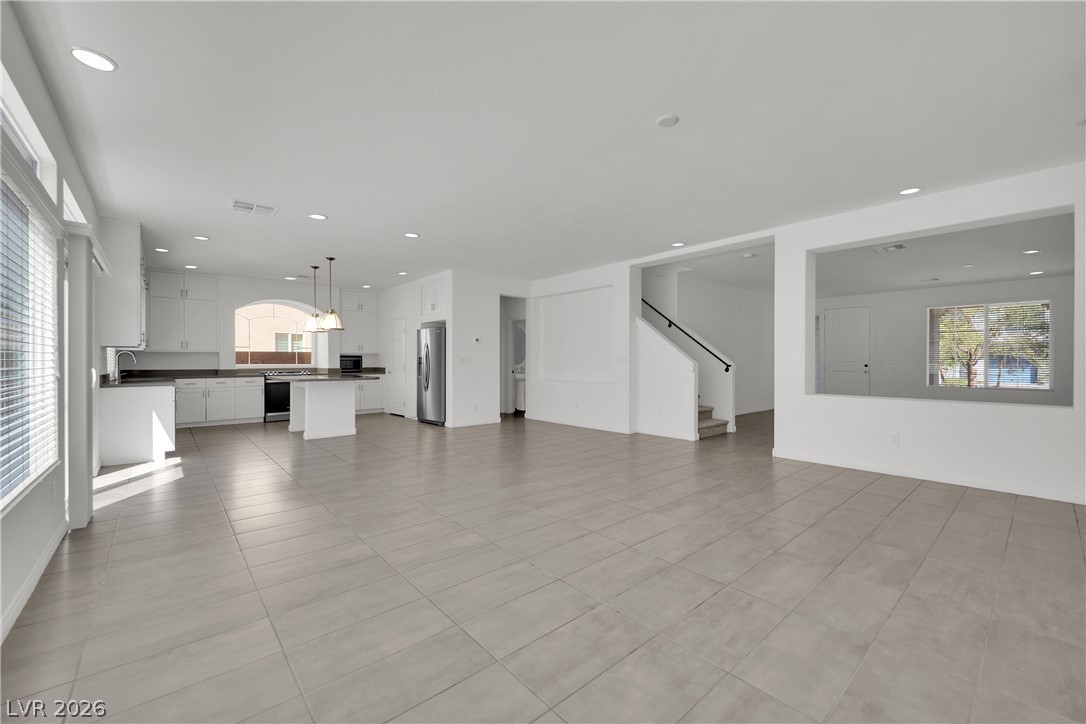 Photo 8 of 41, 9747 Hawk Crest Street