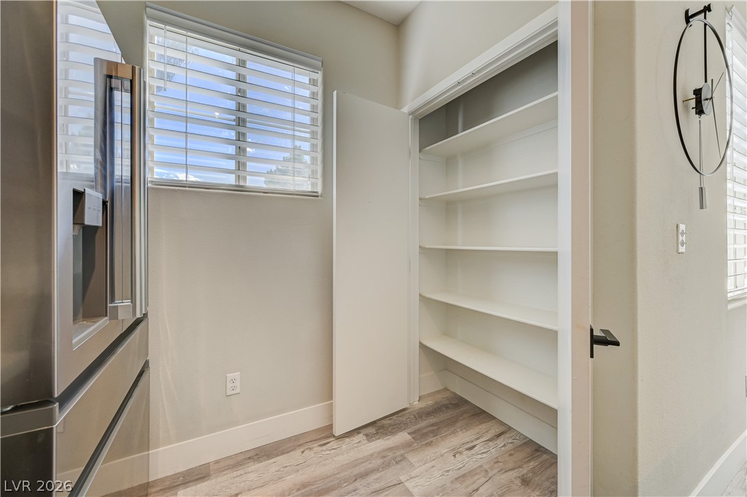 Photo 8 of 32, 9050 W Warm Springs Road #1091