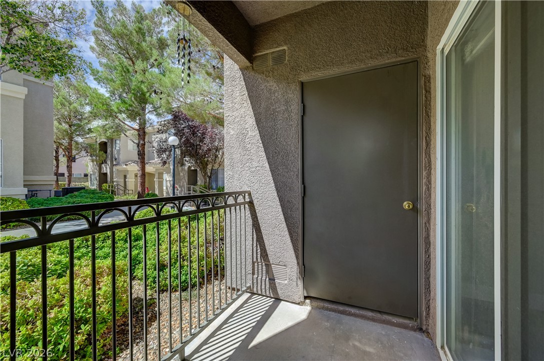 Photo 21 of 32, 9050 W Warm Springs Road #1091