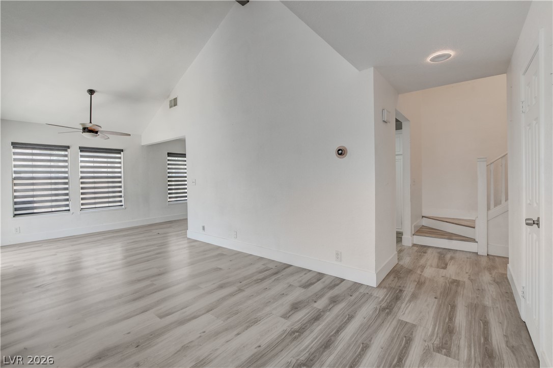 Photo 32 of 44, 4049 Chalfont Court