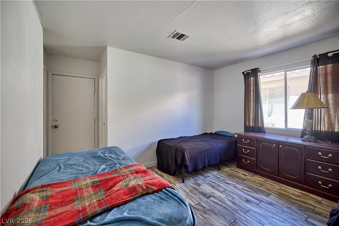Photo 6 of 21, 5906 Commodore Cove Drive