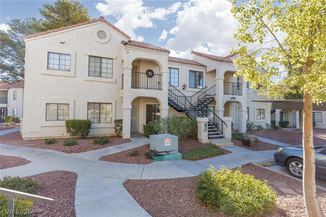 4819 Nara Vista Way #101, Las Vegas 89103