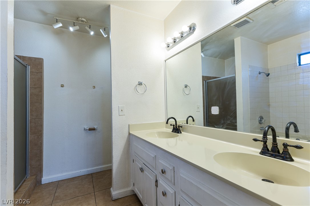 Photo 17 of 41, 817 Spyglass Lane