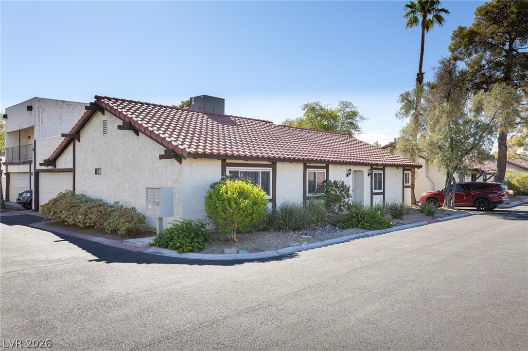 Photo 2 of 817 Spyglass Lane