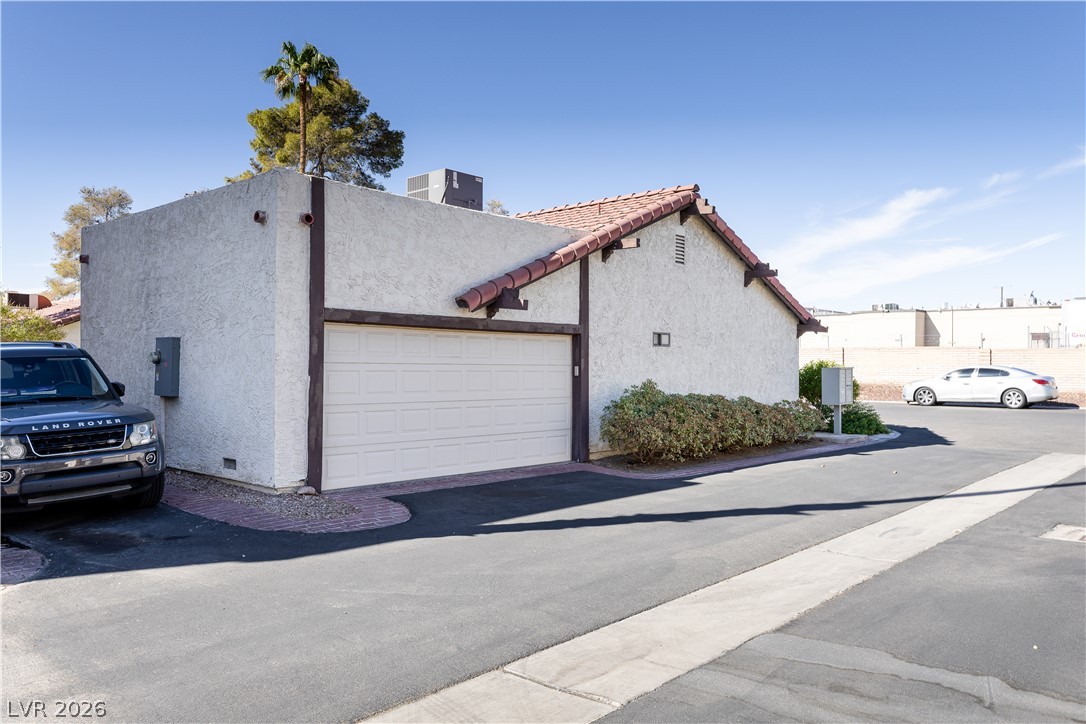 Photo 3 of 817 Spyglass Lane