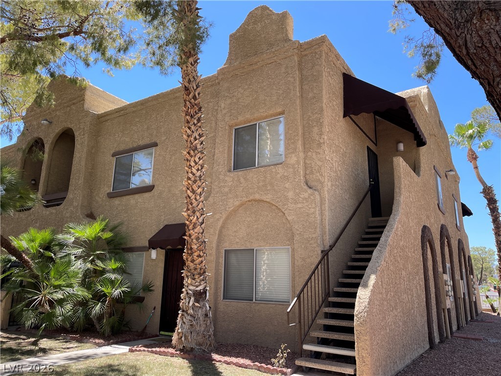 5101 Pioneer Avenue #203, Las Vegas 89146