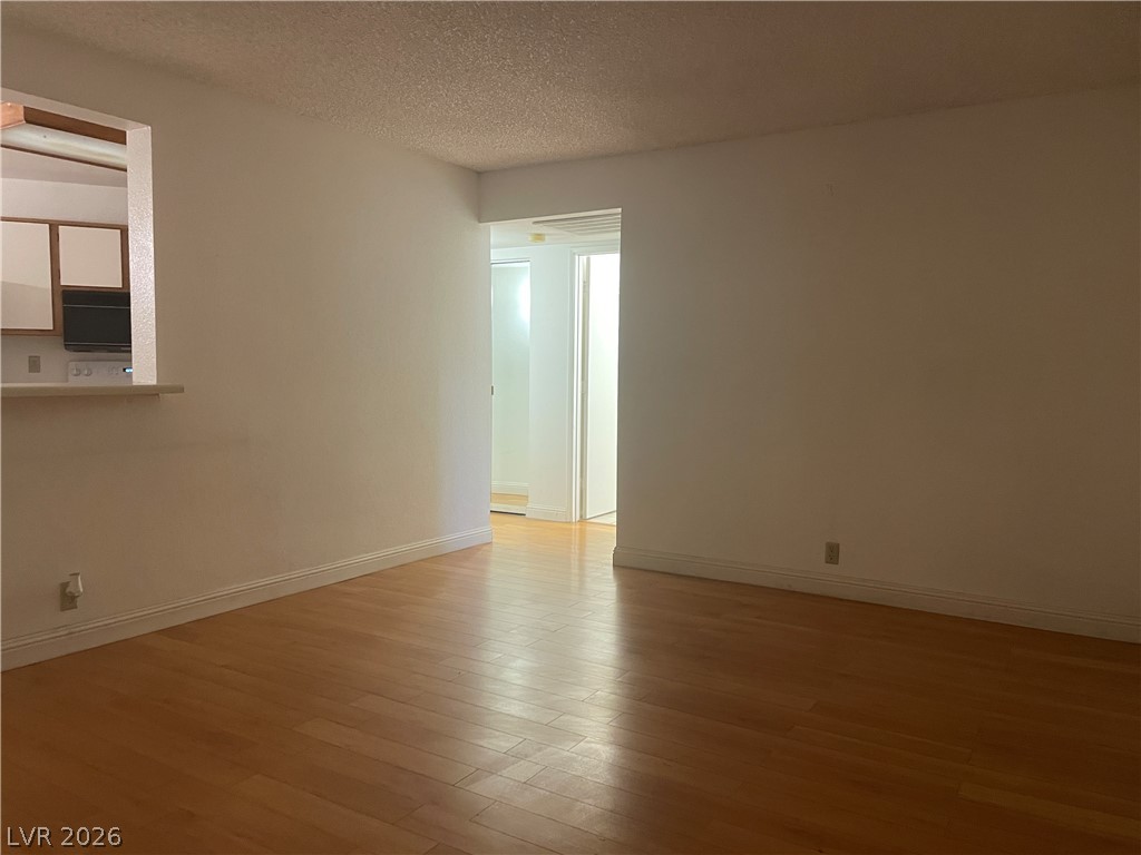 Photo 5 of 5101 Pioneer Avenue #203