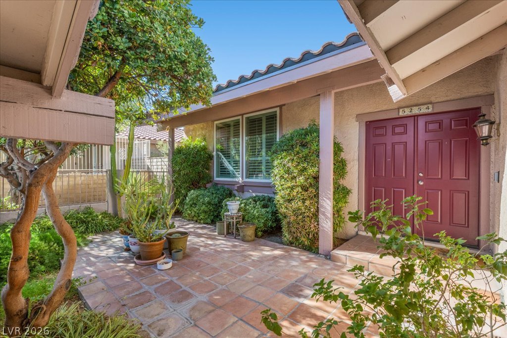Photo 6 of 63, 5254 Hibbetts Drive