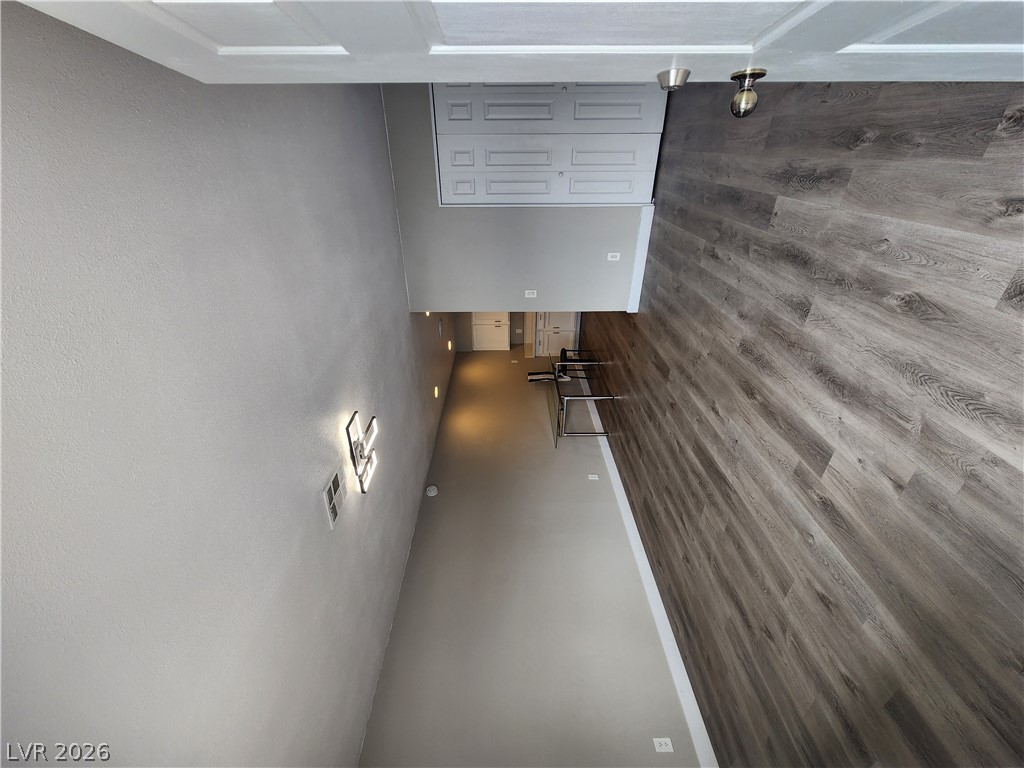 Photo 7 of 17, 2133 Petersham Court #D