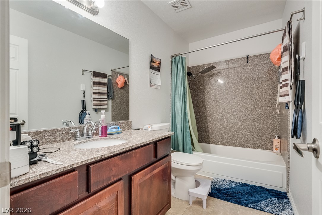 Photo 12 of 25, 5061 River Glen Drive #88