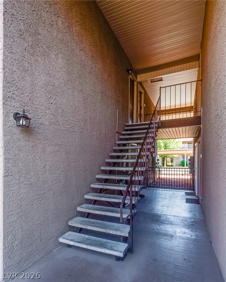 5061 River Glen Drive #88, Las Vegas 89103