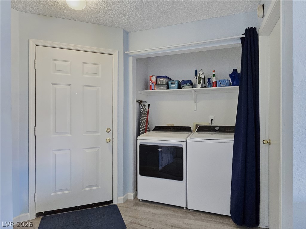 Photo 8 of 29, 2240 Highpointe Drive #201