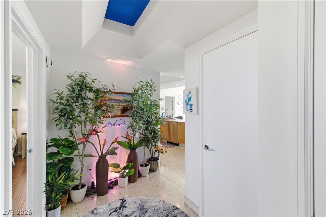 Photo 12 of 63, 322 Karen Avenue #1802